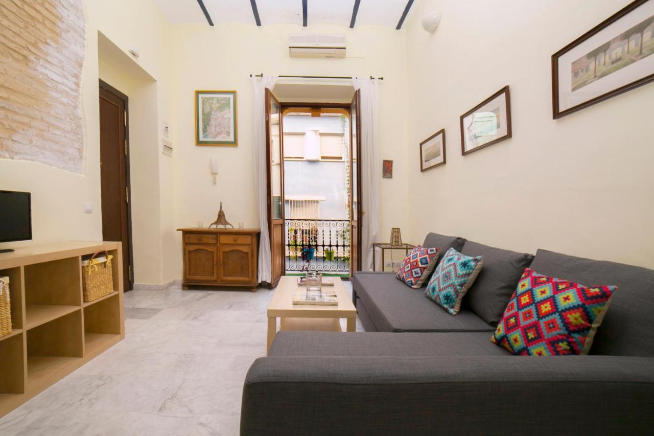 Alohamundi Valvanera Sevilla Exteriör bild